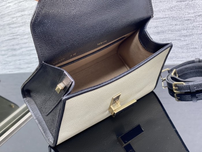 Handbag VALEXTRA size 𝟐𝟐*𝟏𝟔'𝟓*𝟏𝟐 𝐂𝐦