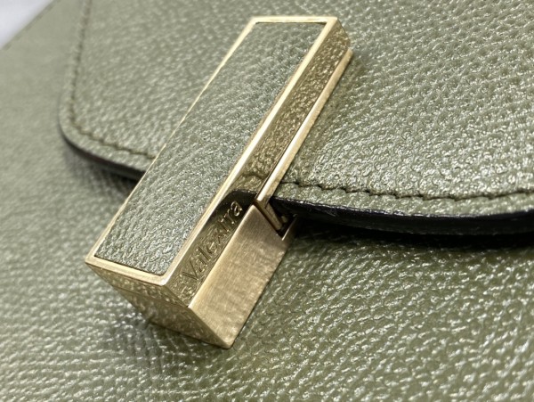 Handbag VALEXTRA size 𝟐𝟔*𝟐𝟎*𝟏𝟐 𝐂𝐦