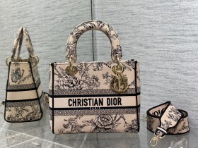  Handbag  Dior  size 24*11*20 cm