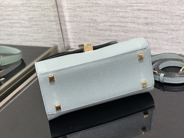 Handbag VALEXTRA  size 𝟏𝟗'𝟓*𝟏𝟒*𝟗'𝟓 𝐂𝐦