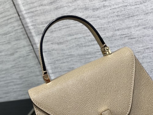  Handbag VALEXTRA size 𝟐𝟐*𝟏𝟔'𝟓*𝟏𝟐 𝐂𝐦