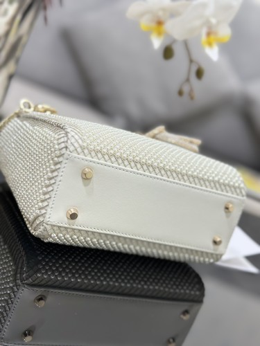  Handbag  Dior M0505 size 17 x 15 x 7  cm