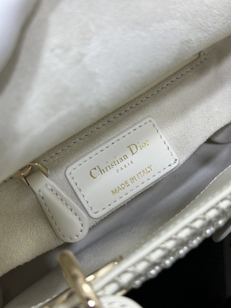  Handbag  Dior M0505 size 17 x 15 x 7  cm