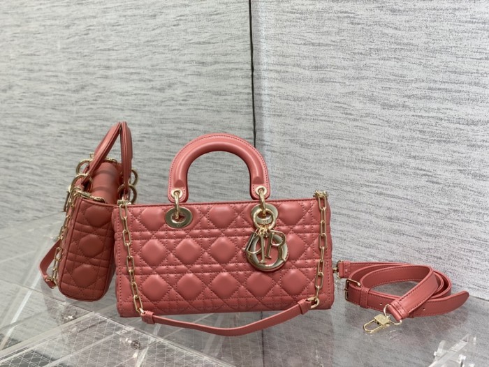 Handbag  Dior size 26*6*14 cm