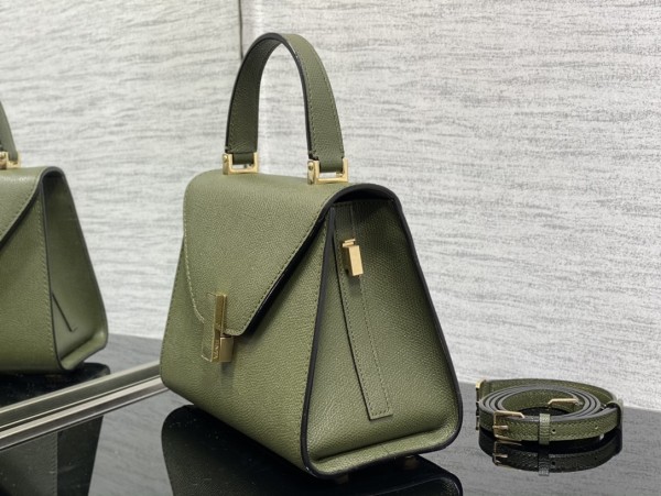 Handbag VALEXTRA size 𝟐𝟐*𝟏𝟔'𝟓*𝟏𝟐 𝐂𝐦