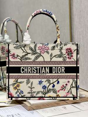 Handbag  Dior 1286 size 36×28 cm