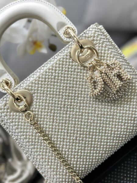  Handbag  Dior M0505 size 17 x 15 x 7  cm