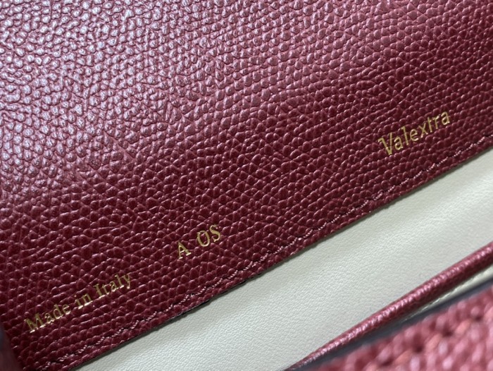 Handbag VALEXTRA size 𝟐𝟐*𝟏𝟔'𝟓*𝟏𝟐 𝐂𝐦