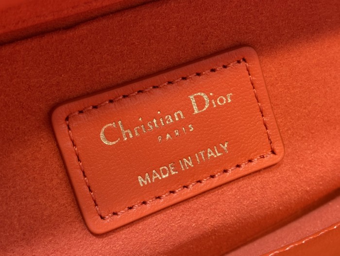  Handbag  Dior size  26*6*14 cm