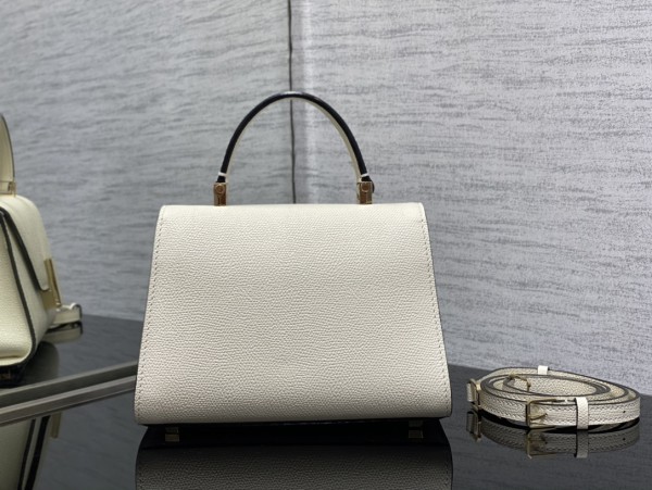 Handbag VALEXTRA size 𝟏𝟗'𝟓*𝟏𝟒*𝟗'𝟓 𝐂𝐦