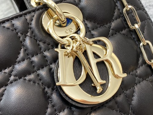  Handbag  Dior size  26*6*14 cm