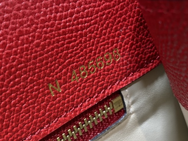  Handbag VALEXTRA  size 𝟐𝟔*𝟐𝟎*𝟏𝟐 𝐂𝐦