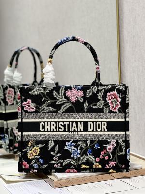 Handbag  Dior 1286 size 36×28 cm