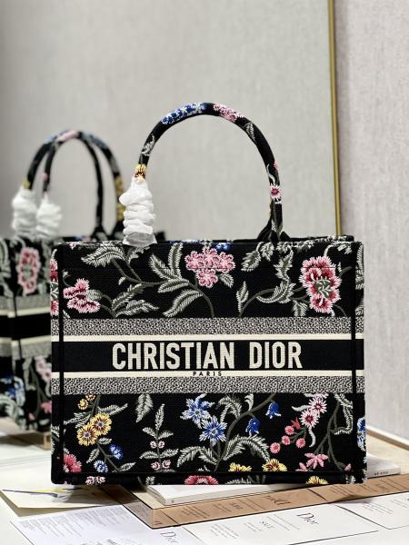 Handbag  Dior 1286 size 36×28 cm