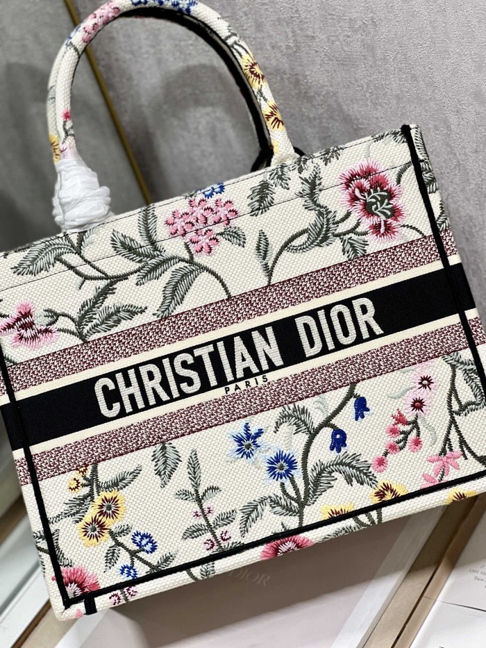 Handbag  Dior 1286 size 36×28 cm