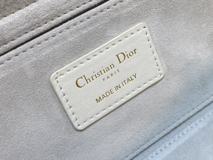  Handbag  Dior  size 26*6*14 cm