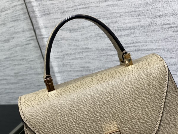 Handbag VALEXTRA size 𝟏𝟗'𝟓*𝟏𝟒*𝟗'𝟓 𝐂𝐦