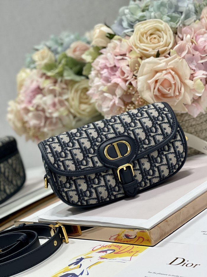 Handbag  Dior 9327 size 21*5*12 cm