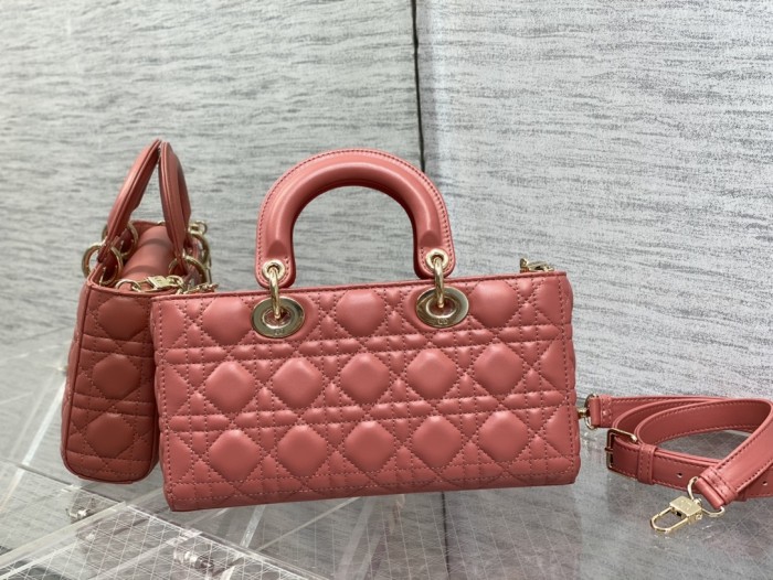 Handbag  Dior size 26*6*14 cm