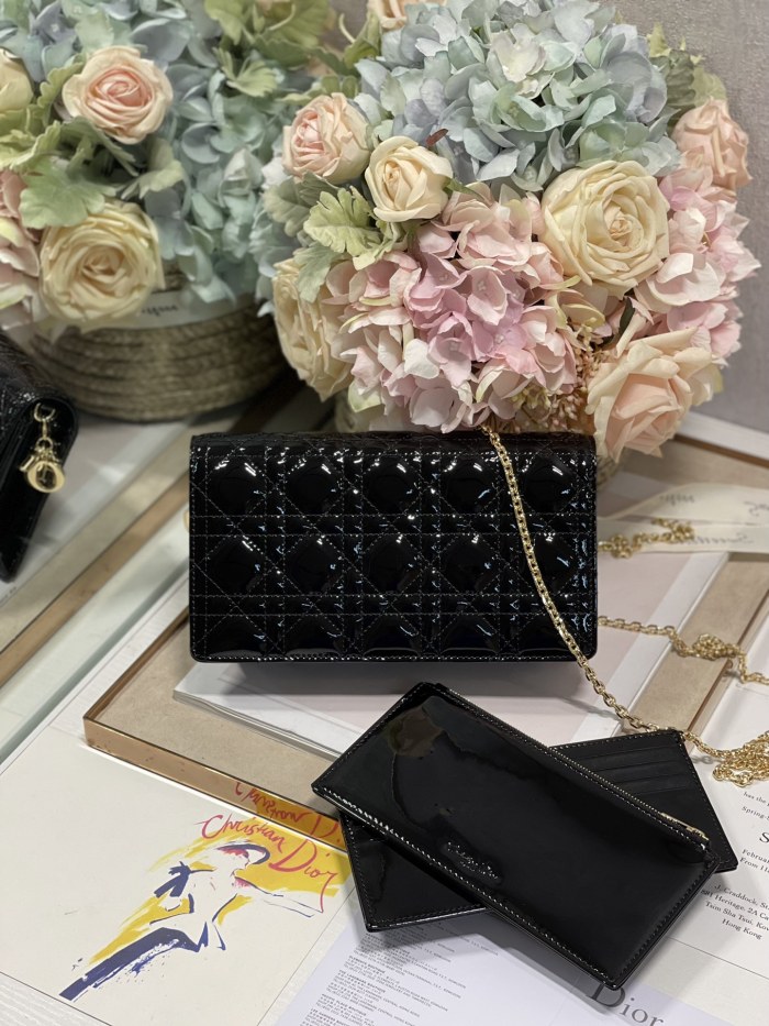 Handbag  Dior 77035 size  21.5 x 11.5 x 3 cm