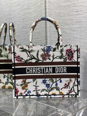 Handbag  Dior size 36*18*28 cm