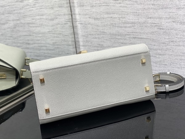  Handbag VALEXTRA size 𝟐𝟔*𝟐𝟎*𝟏𝟐 𝐂𝐦