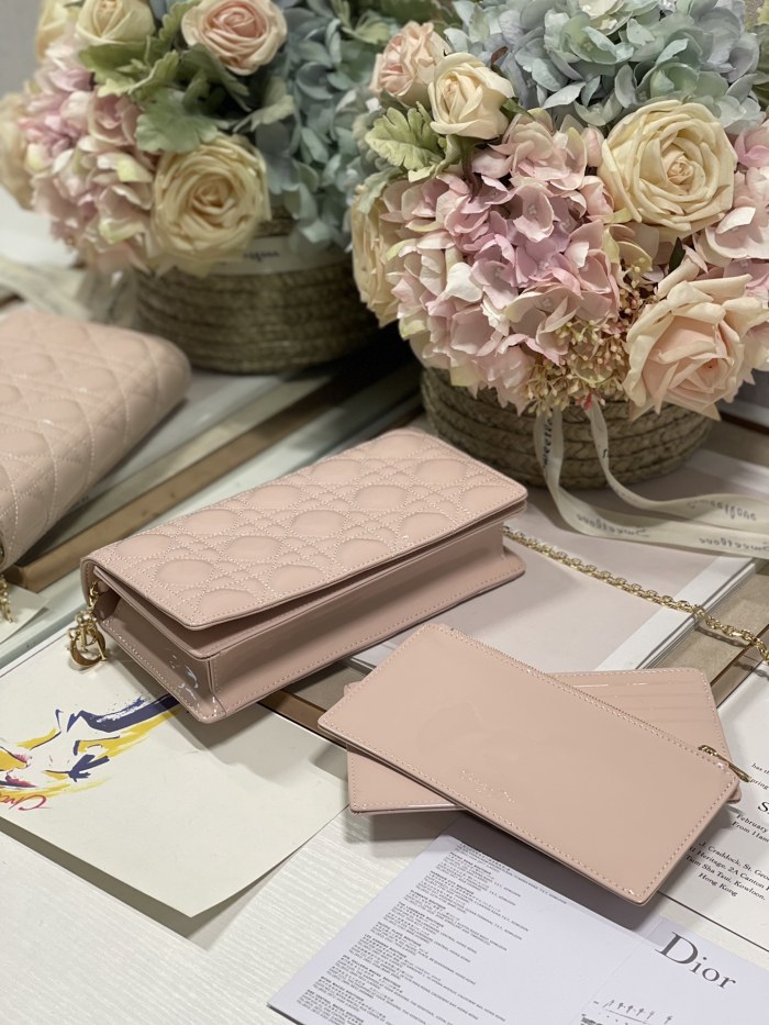 Handbag  Dior 77035 size 21.5 x 11.5 x 3 cm