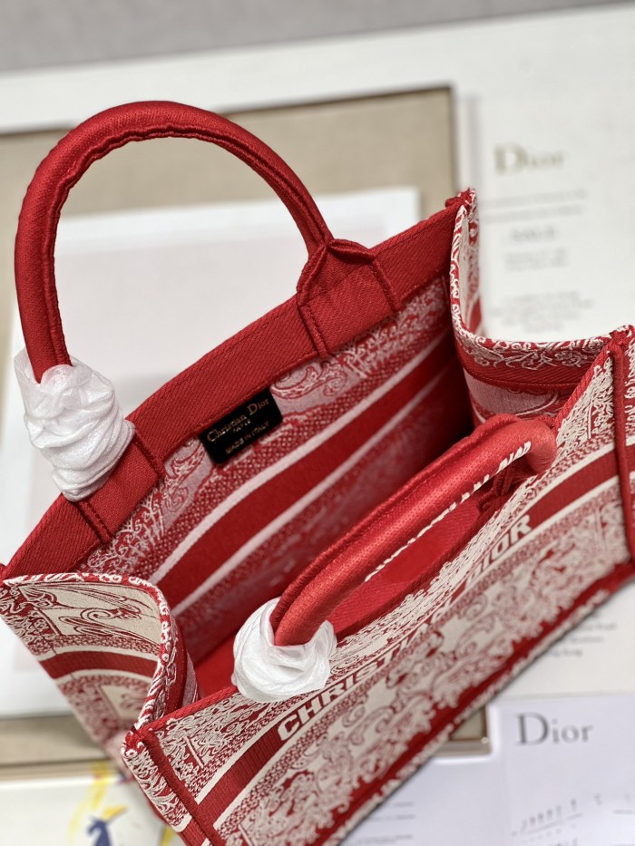  Handbag  Dior  1265 size 26.5×21×14 cm 