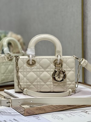 Handbag  Dior  0540 size 22.5×6×11.5 cm