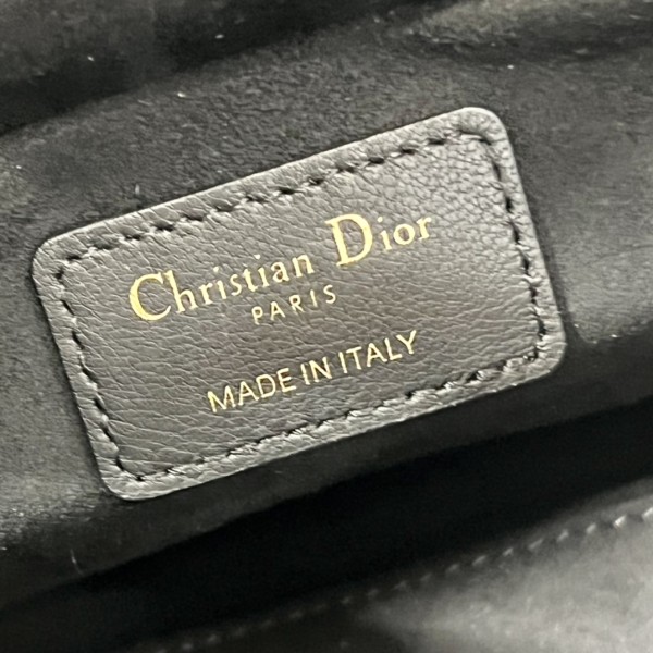 Handbag  Dior 1188 size  30×36×15 cm