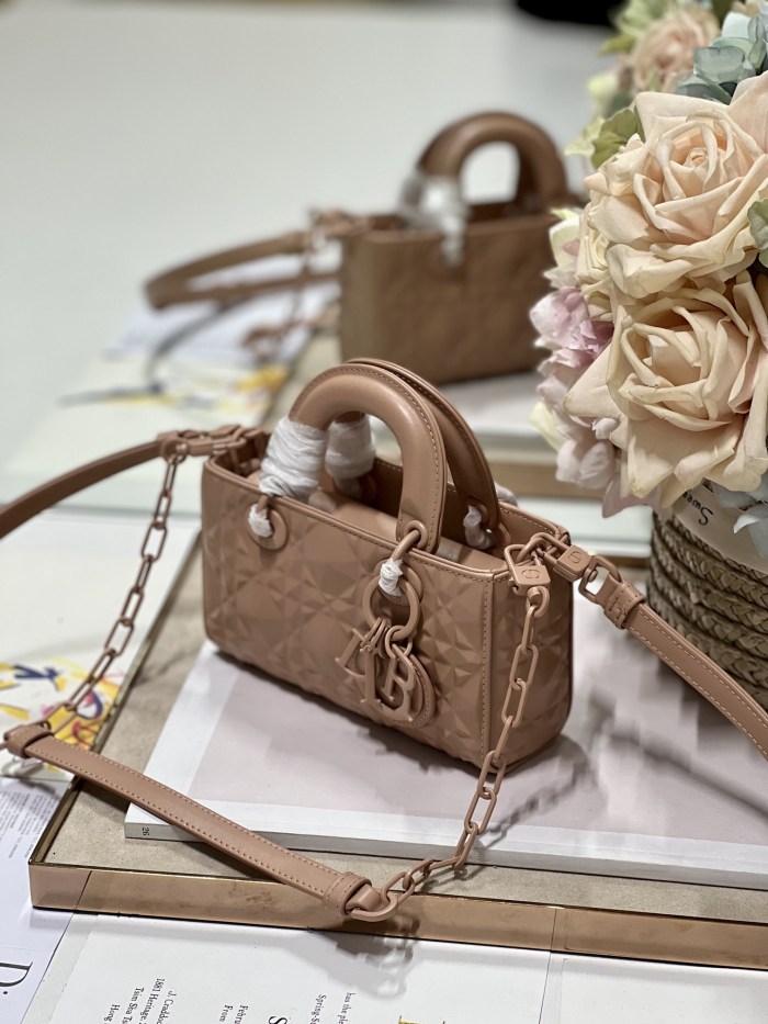 Handbag Dior 9032 size 16×5.5×10 cm