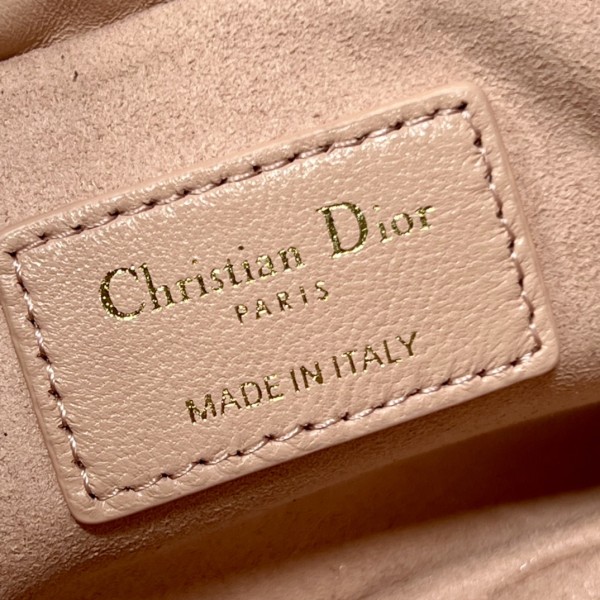 Handbag Dior 0981 size  19 x 13 x 5  cm