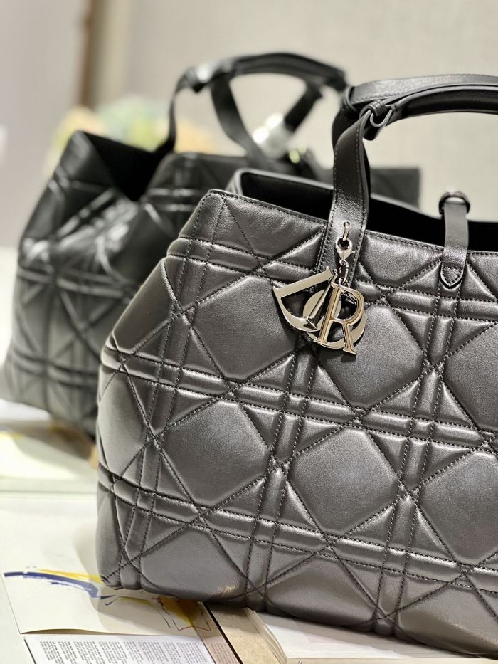 Handbag  Dior  1188 size  37×43× 22 cm