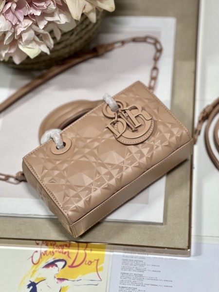 Handbag Dior 9032 size 16×5.5×10 cm