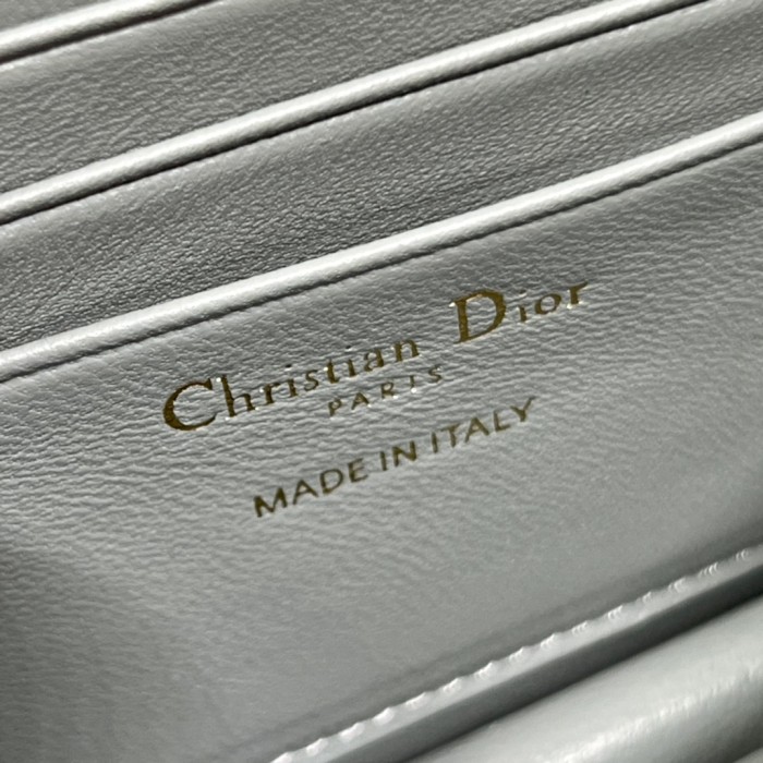 Handbag  Dior  0980 size  21 x 11.5 x 4.5 cm