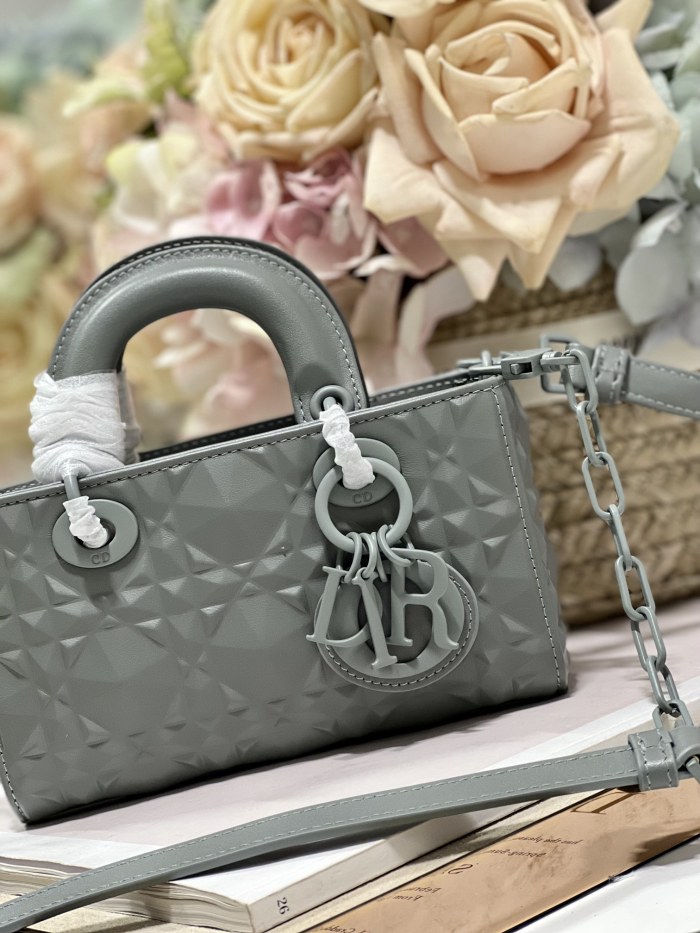 Handbag Dior 9032 size 16×5.5×10 cm