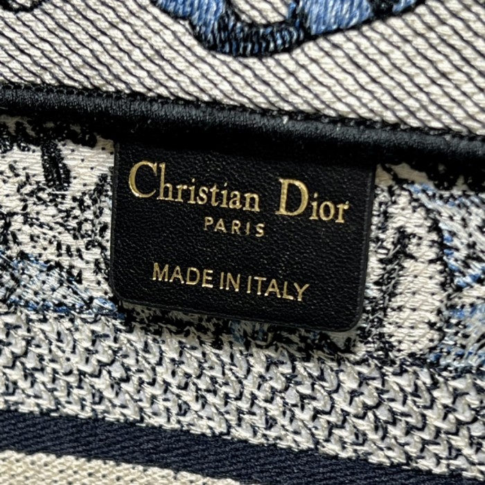  Handbag  Dior 1265 size 26.5×21×14 cm 