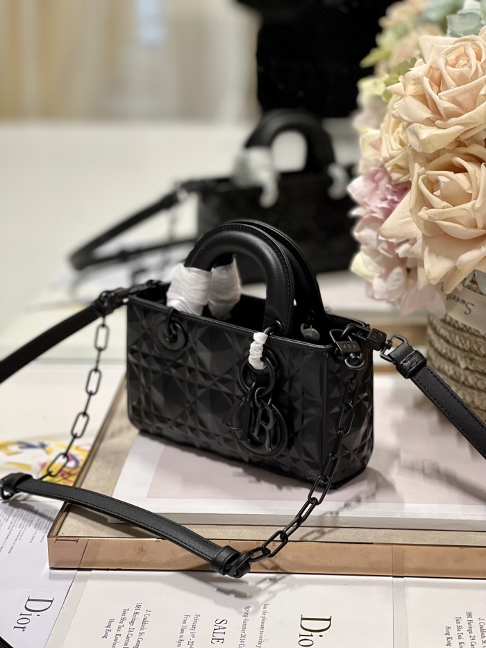 Handbag Dior 9032 size 16×5.5×10 cm