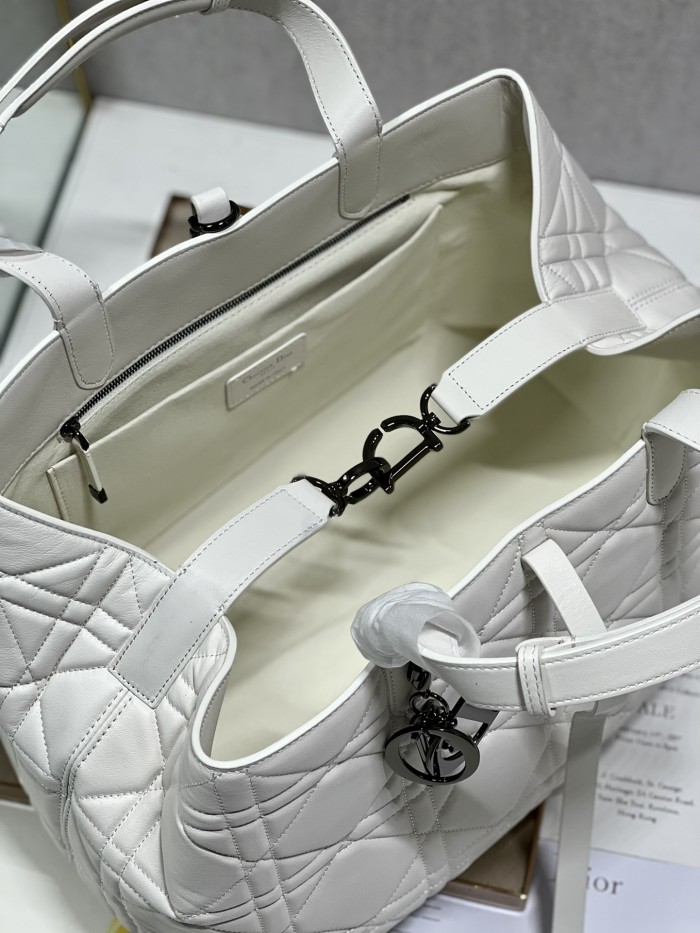 Handbag  Dior  1188 size 37×43×22 cm