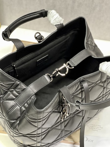 Handbag  Dior  1188 size  37×43× 22 cm