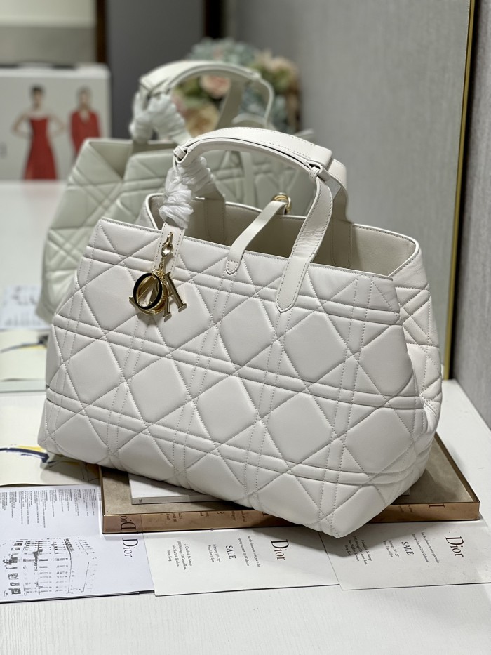 Handbag  Dior  1188 size 37×43×22 cm