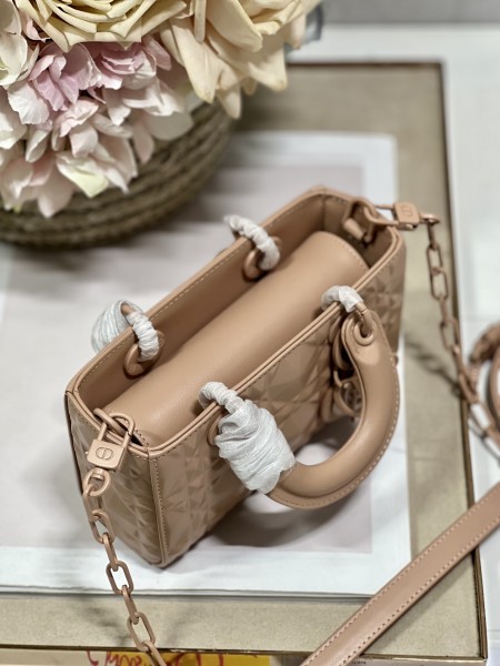 Handbag Dior 9032 size 16×5.5×10 cm