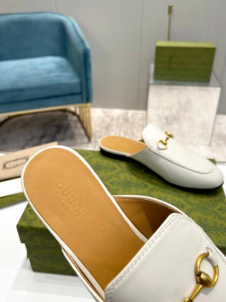 GUCCI Princetown Leather Mules