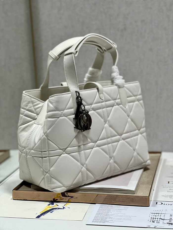 Handbag  Dior 1188 size 30×36×15 cm