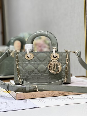 Handbag  Dior  0540 size 22.5×6×11.5 cm 
