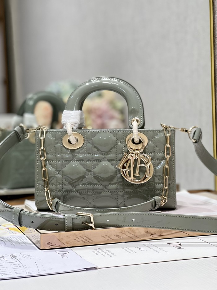 Handbag  Dior  0540 size 22.5×6×11.5 cm 