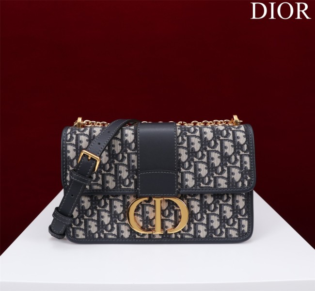 Handbag  Dior size 25x15x8 cm