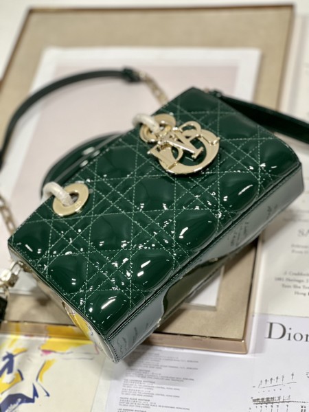 Handbag  Dior 0540  size  22.5×6×11.5 cm
