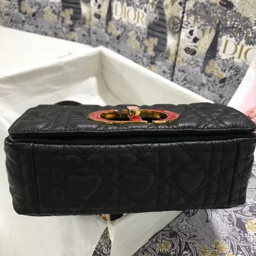 Handbag  Dior  M9241 size 20*12*7  cm