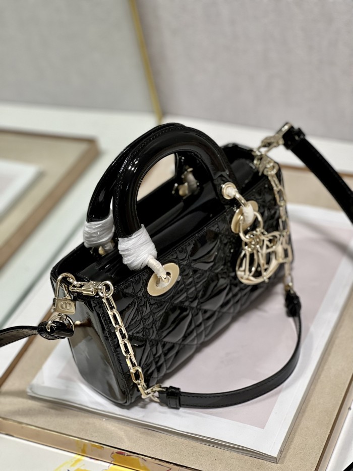Handbag  Dior  0540  size 22.5×6×11.5 cm